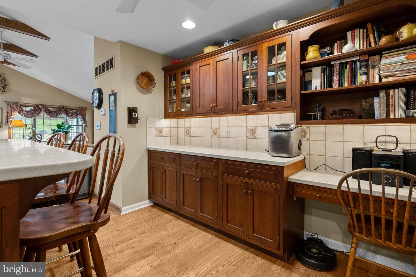 359 Stratford Avenue photo 12