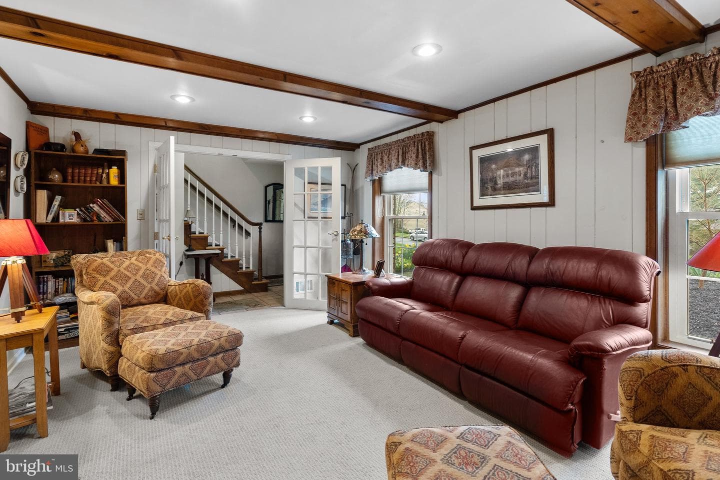 359 Stratford Avenue photo 5
