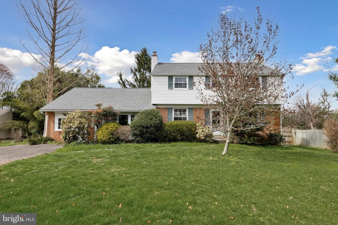 314 Willowbrook Road photo 2