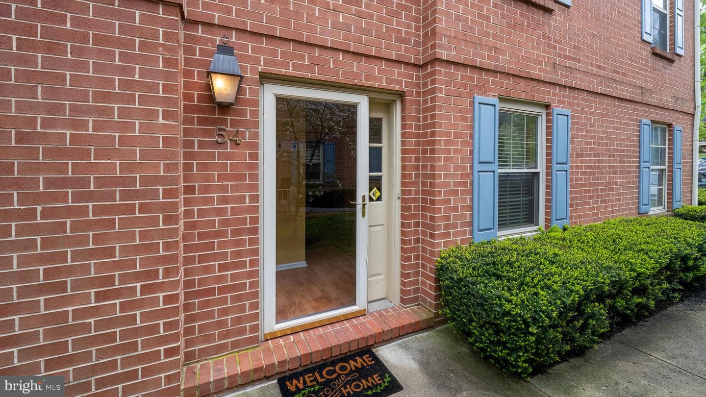 700 Farmington Avenue #54