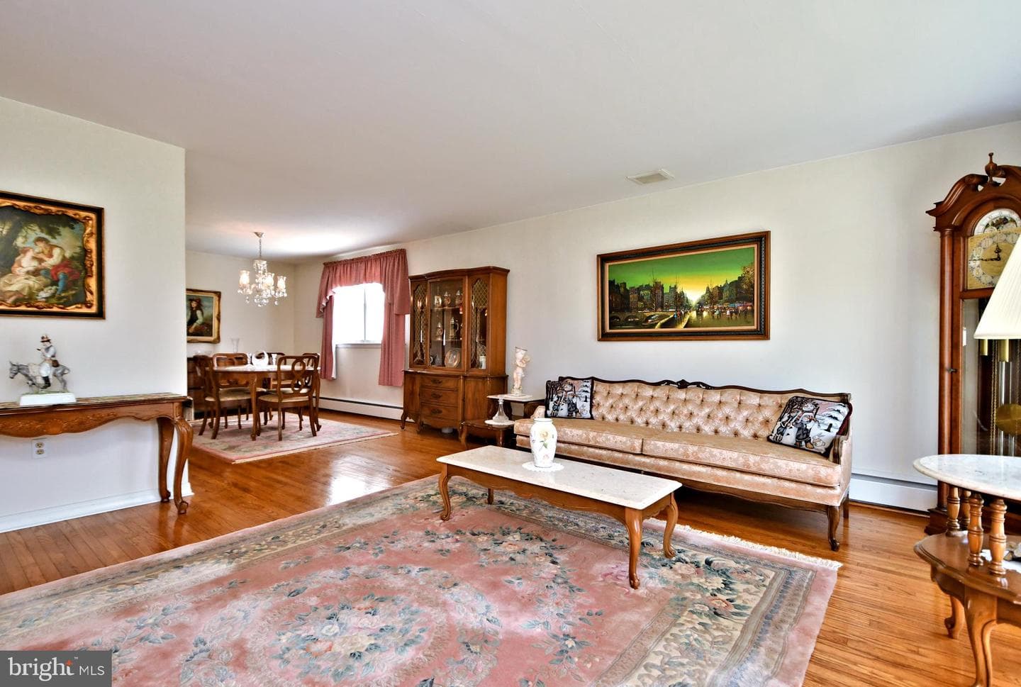 1394 Pine Street photo 2