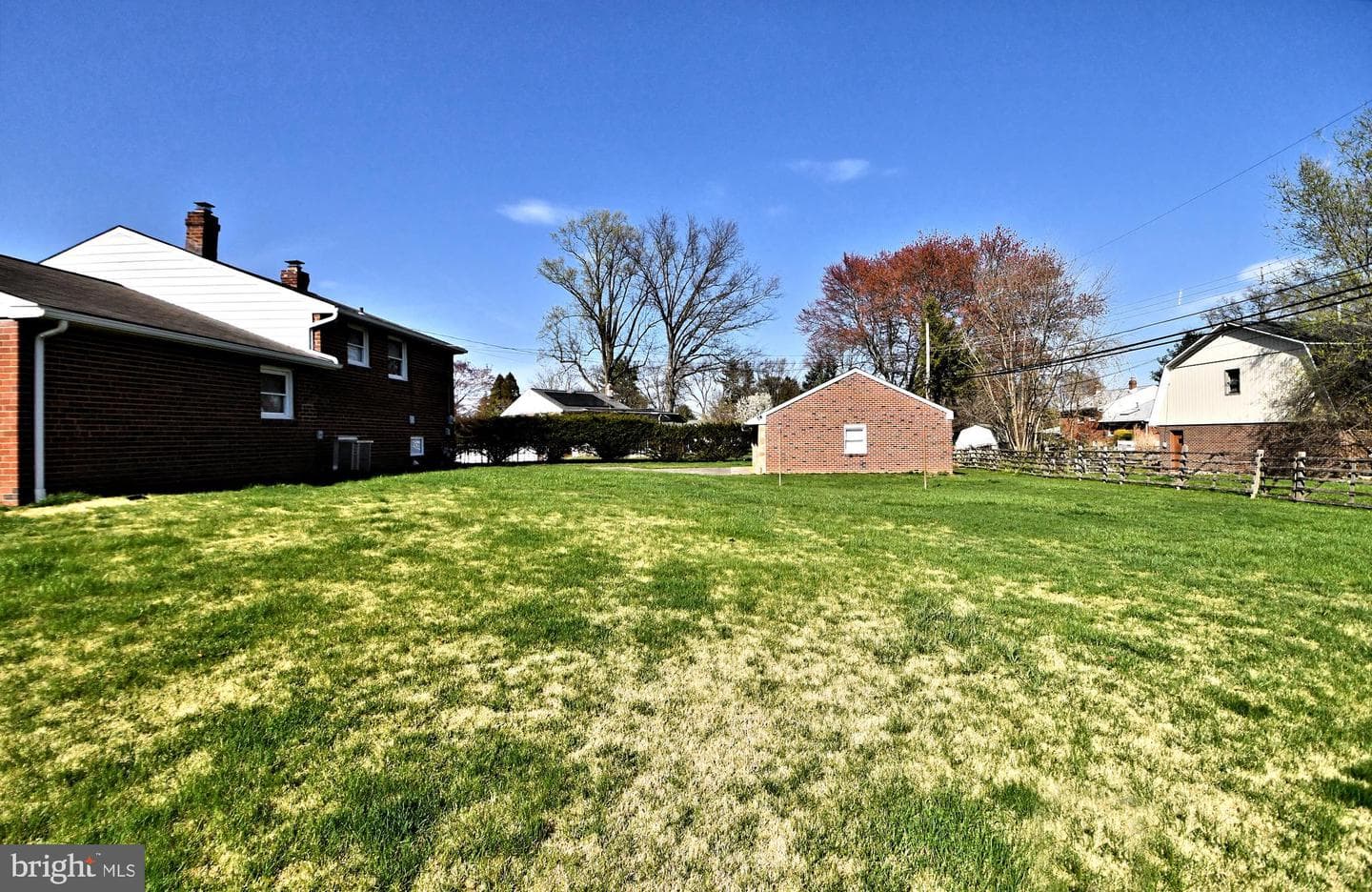 1394 Pine Street photo 32