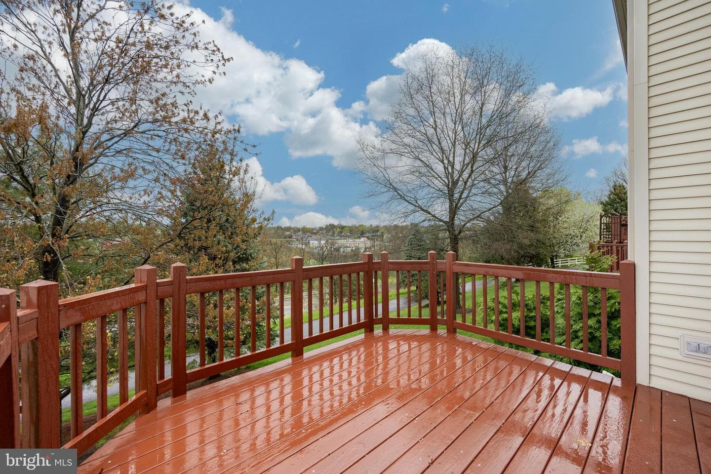 323 Hamilton Drive photo 31