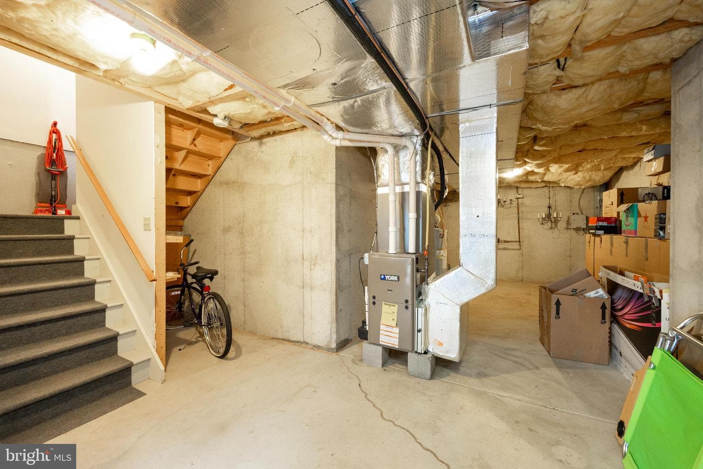 323 Hamilton Drive photo 34