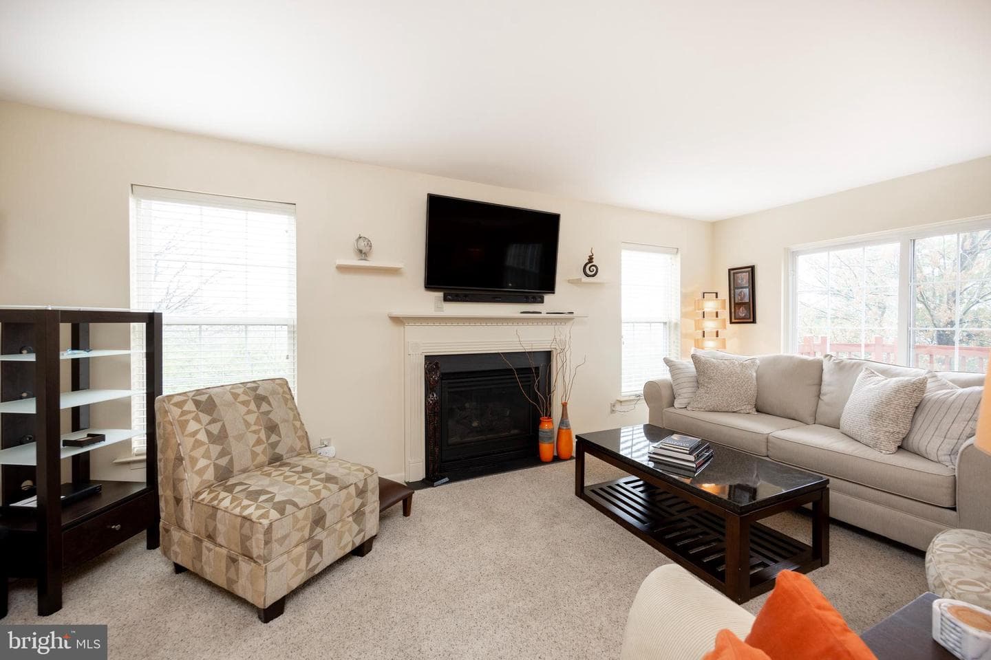 323 Hamilton Drive photo 6
