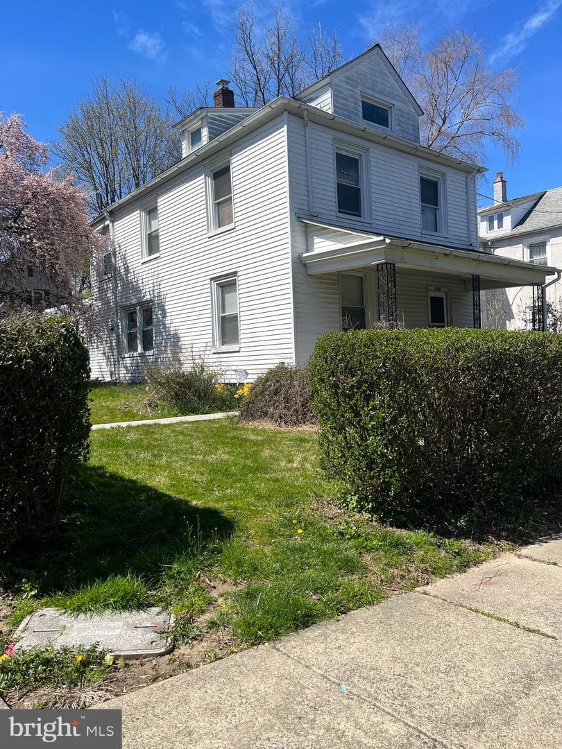 1700 Beech Avenue photo 1