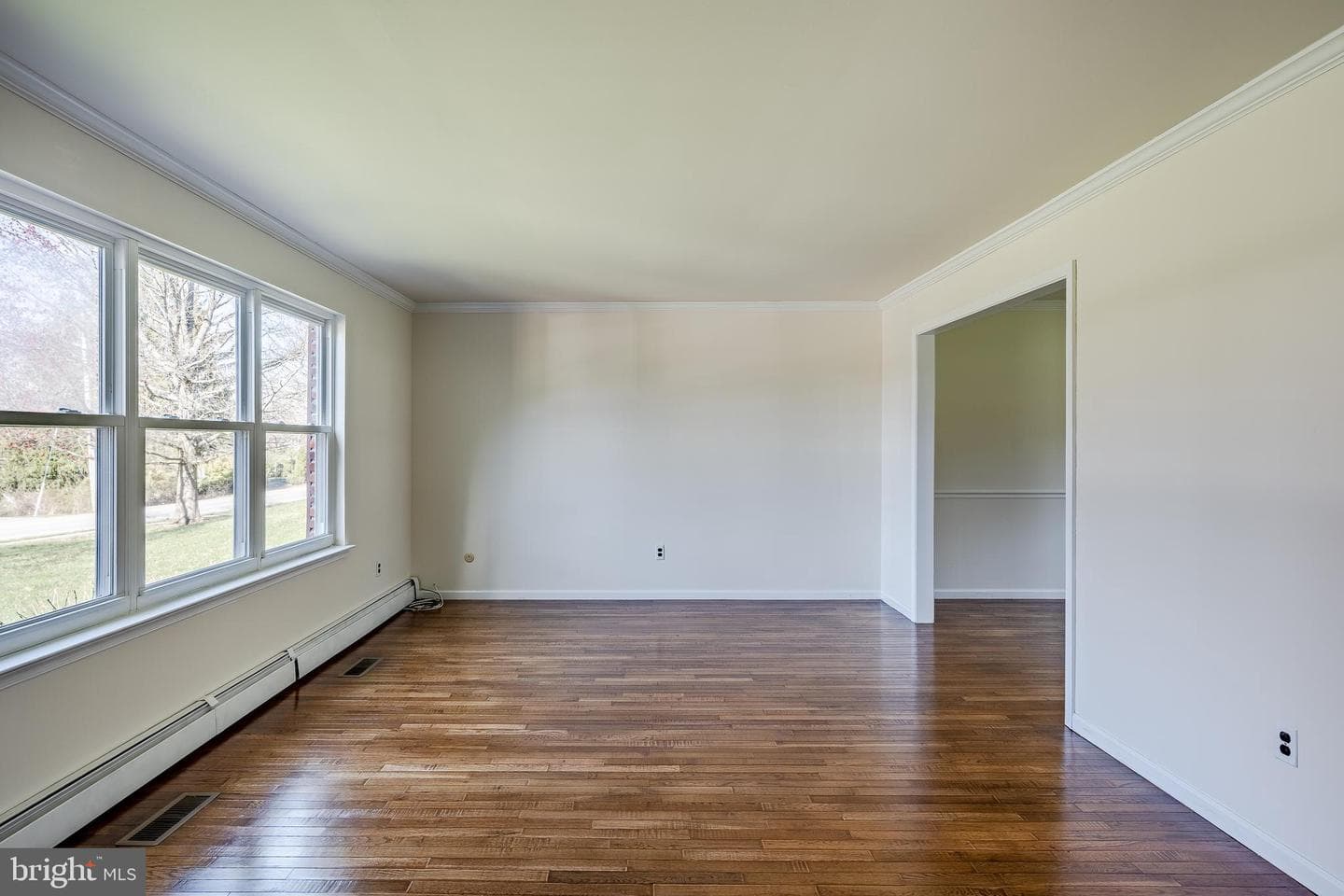 128 E Mount Kirk Avenue photo 9