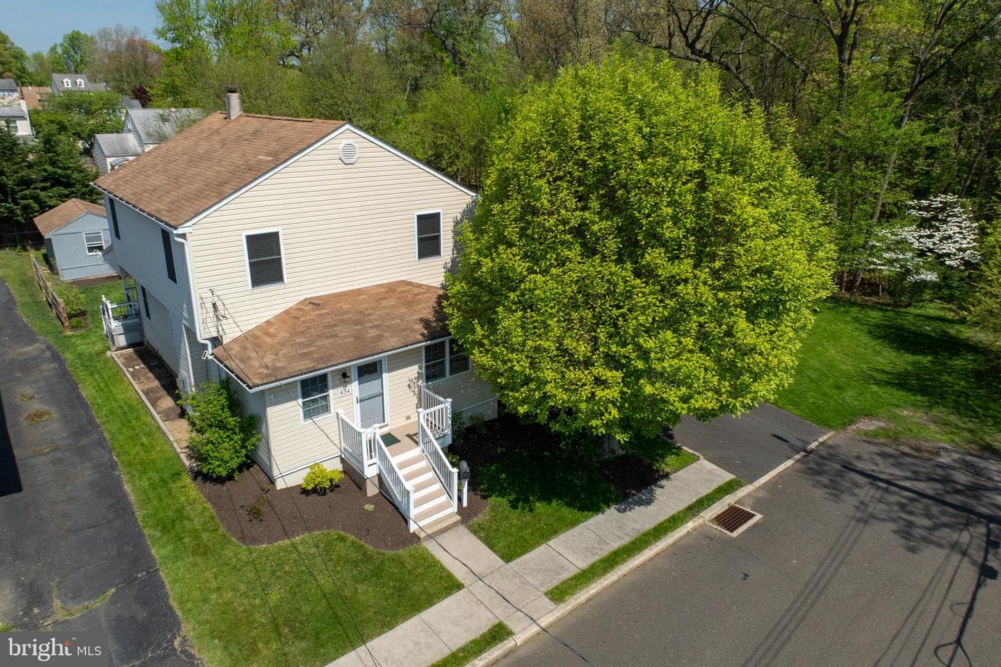 834 Monroe Avenue photo 10