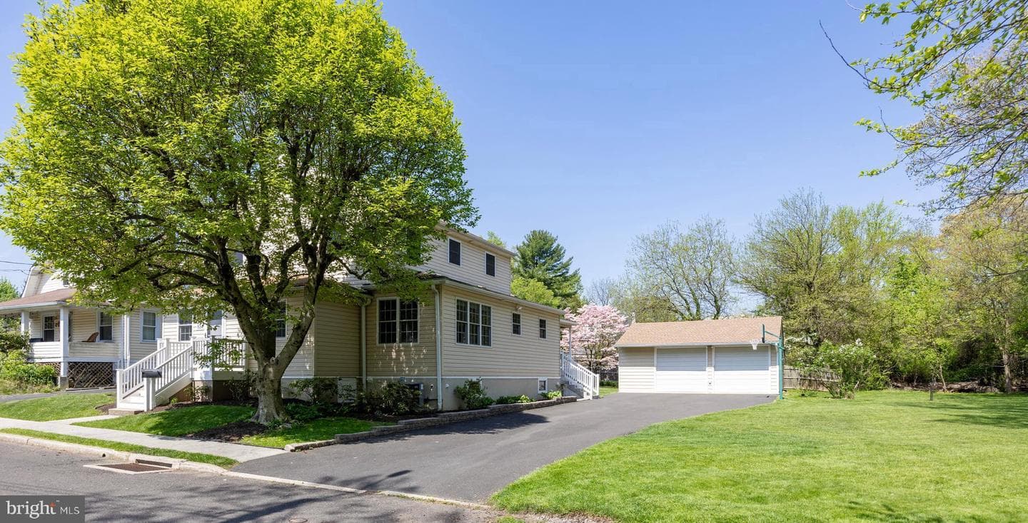 834 Monroe Avenue photo 4