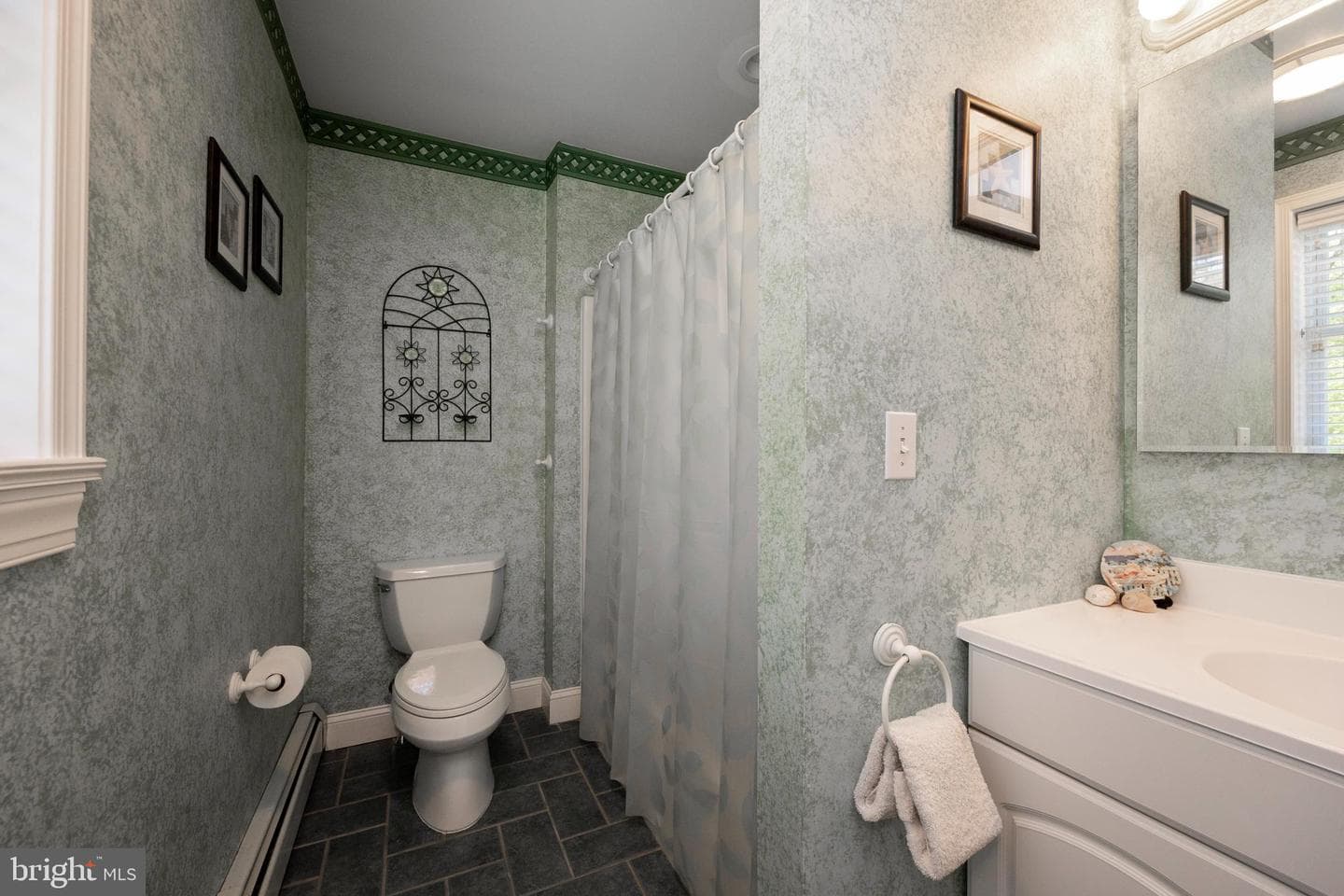 834 Monroe Avenue photo 42
