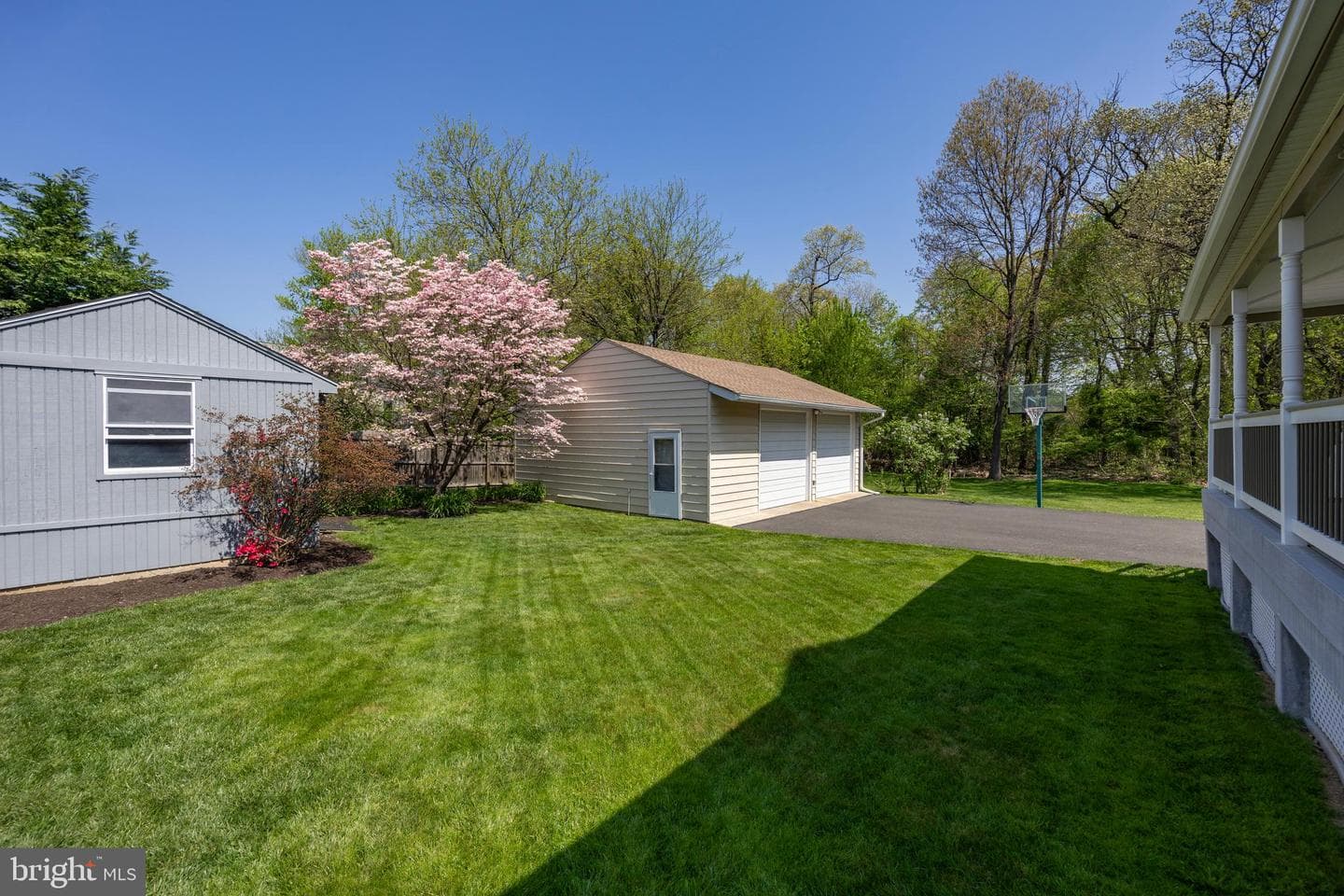 834 Monroe Avenue photo 9