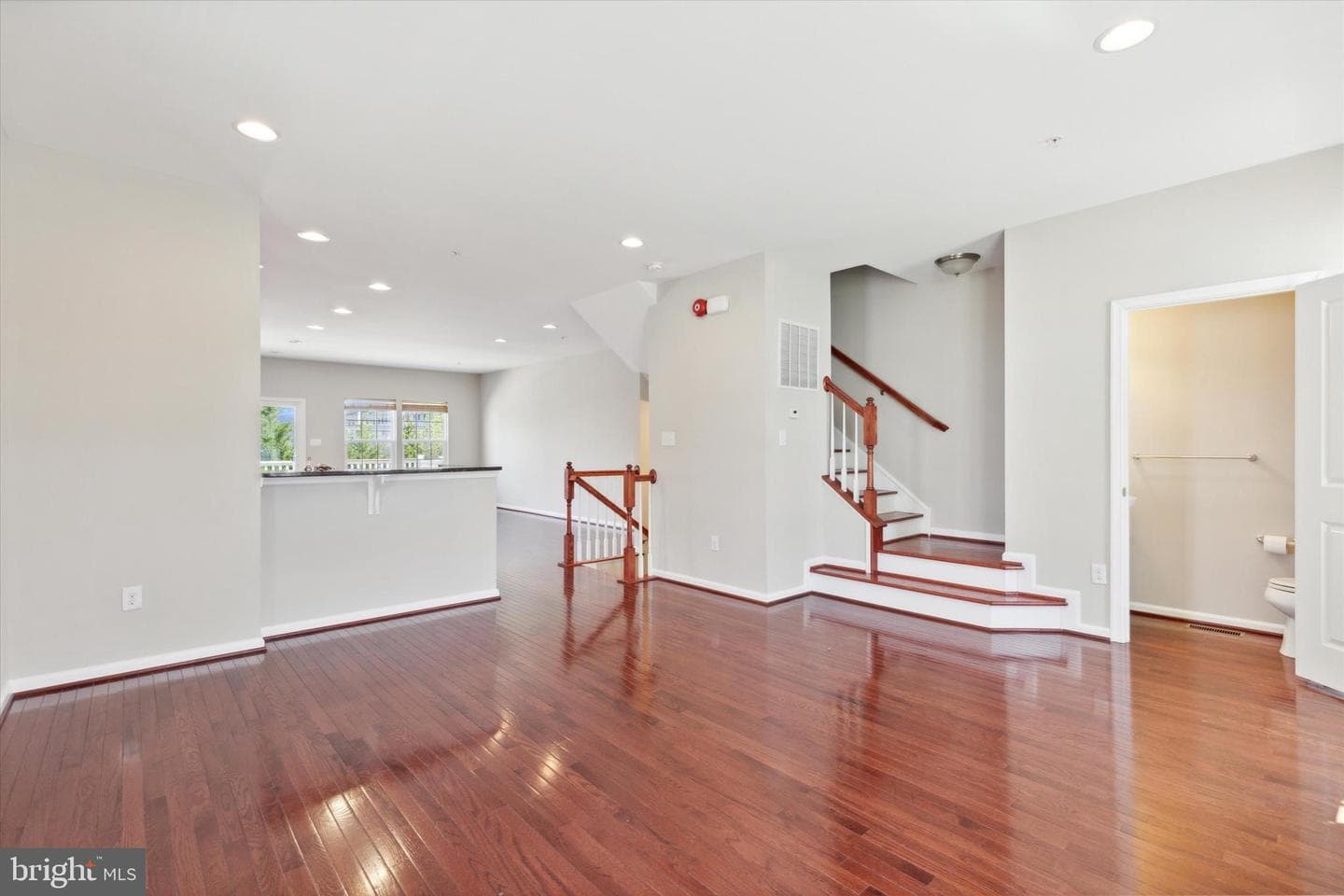 307 Evergreen Way photo 7