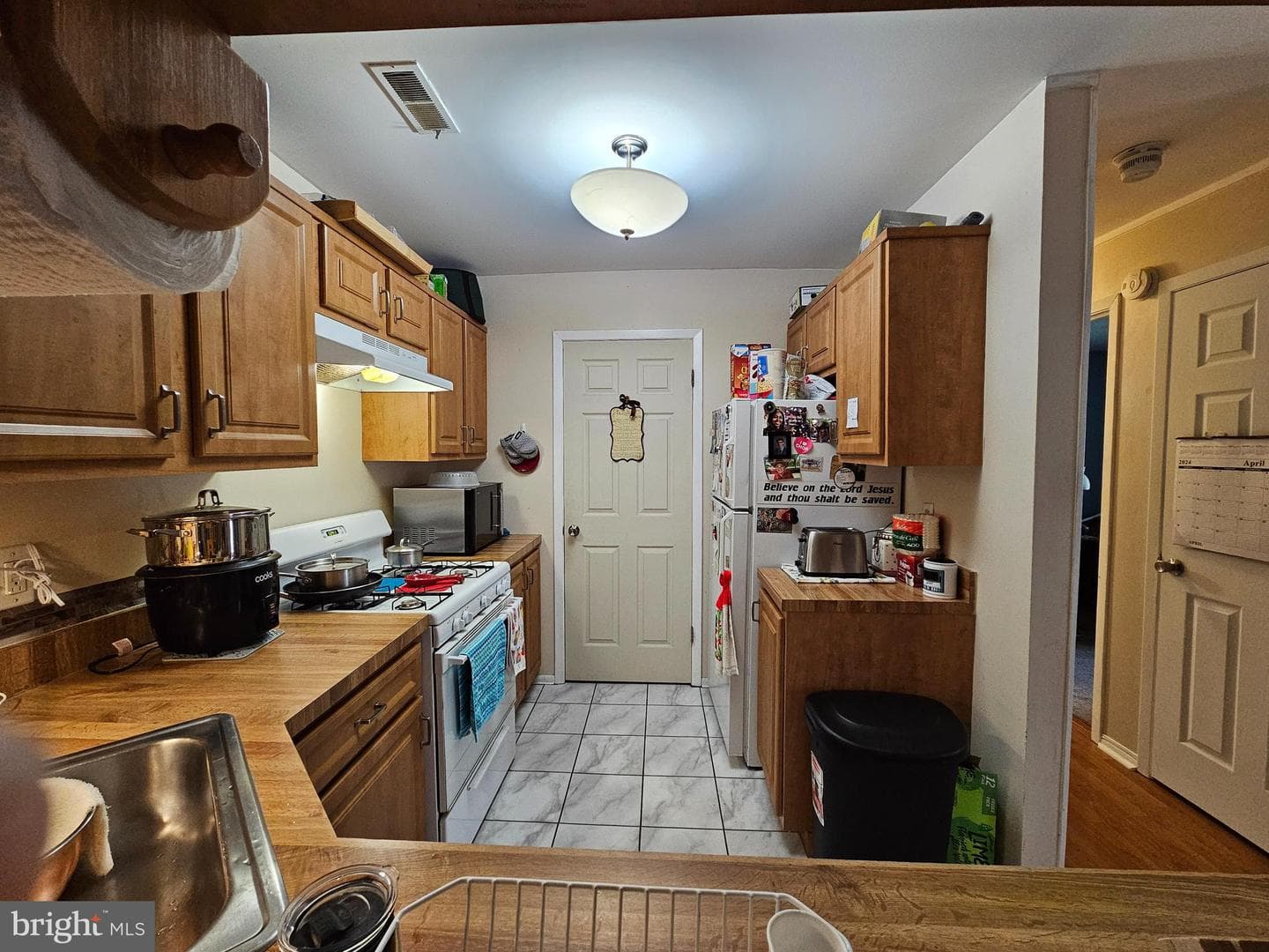 1508 Morris Court photo 4