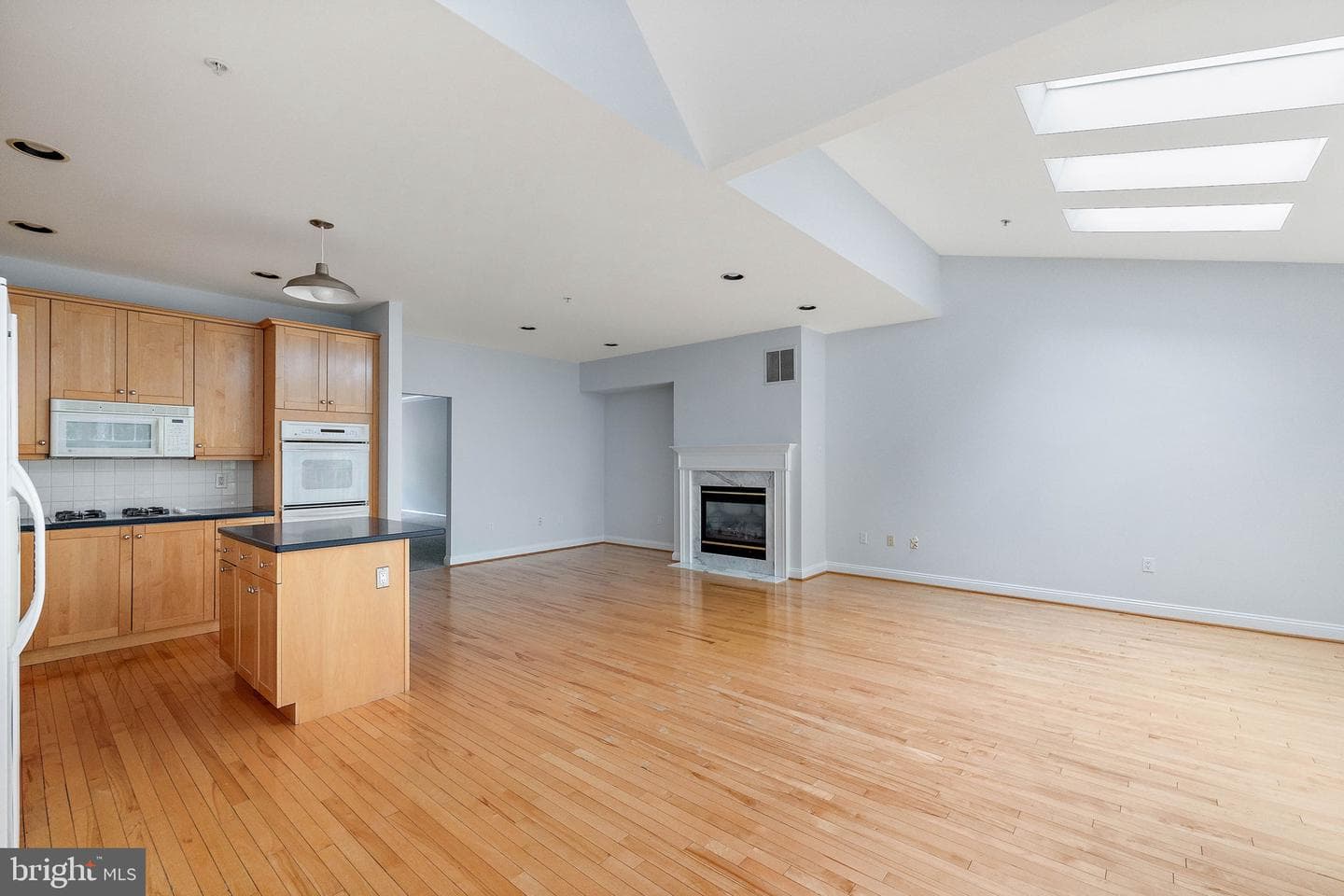 1118 Brians Way photo 9