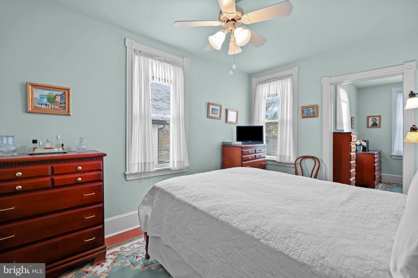2556 Murray Avenue photo 14