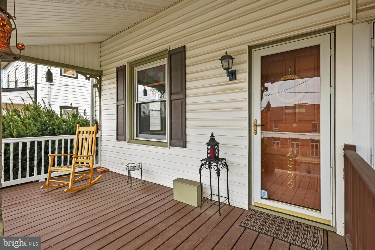 2556 Murray Avenue photo 2