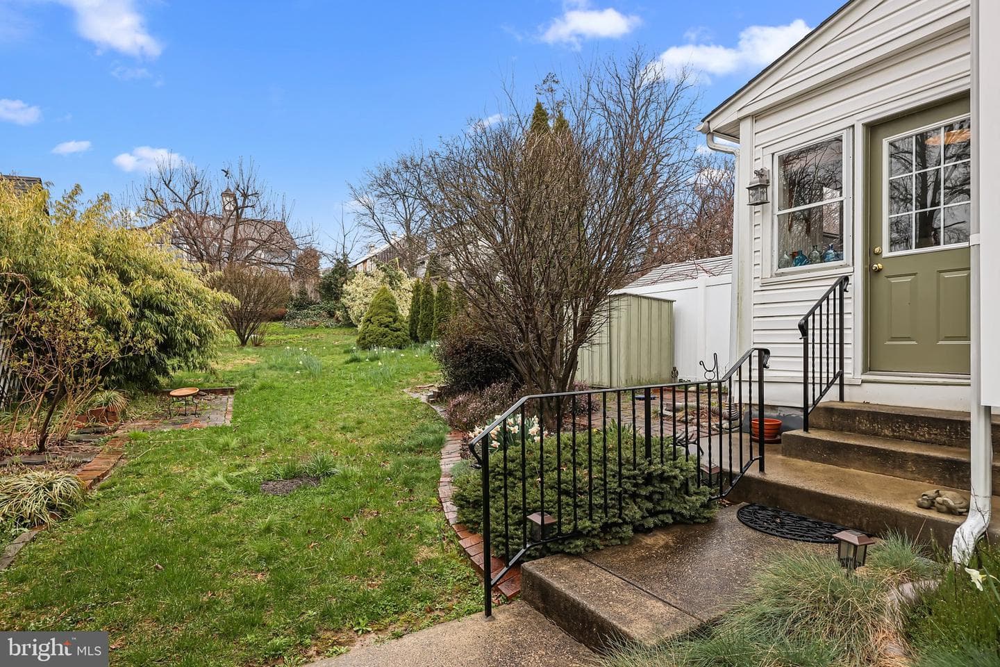 2556 Murray Avenue photo 24