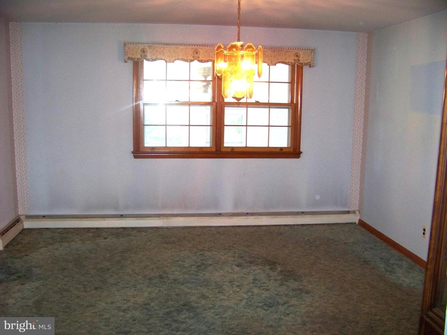 2221 Carol Lane photo 4