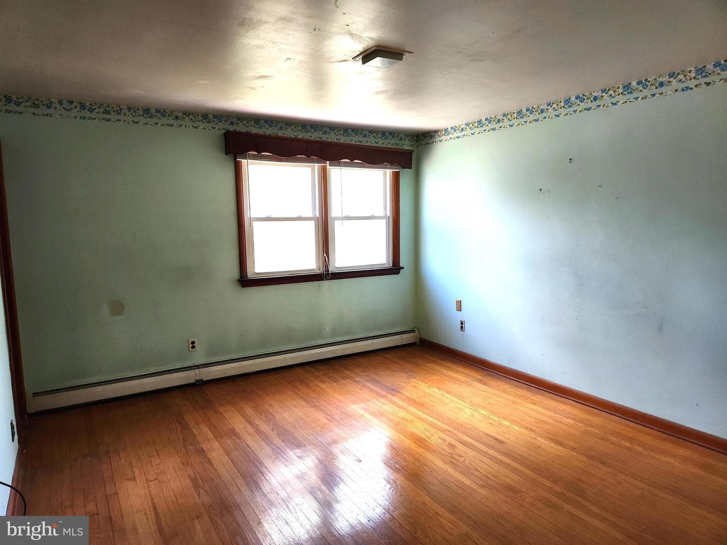 2221 Carol Lane photo 8