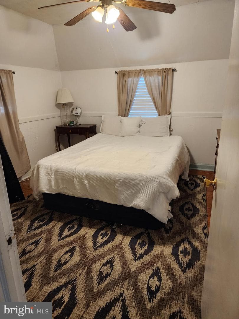 2536 Rosewood Avenue photo 9