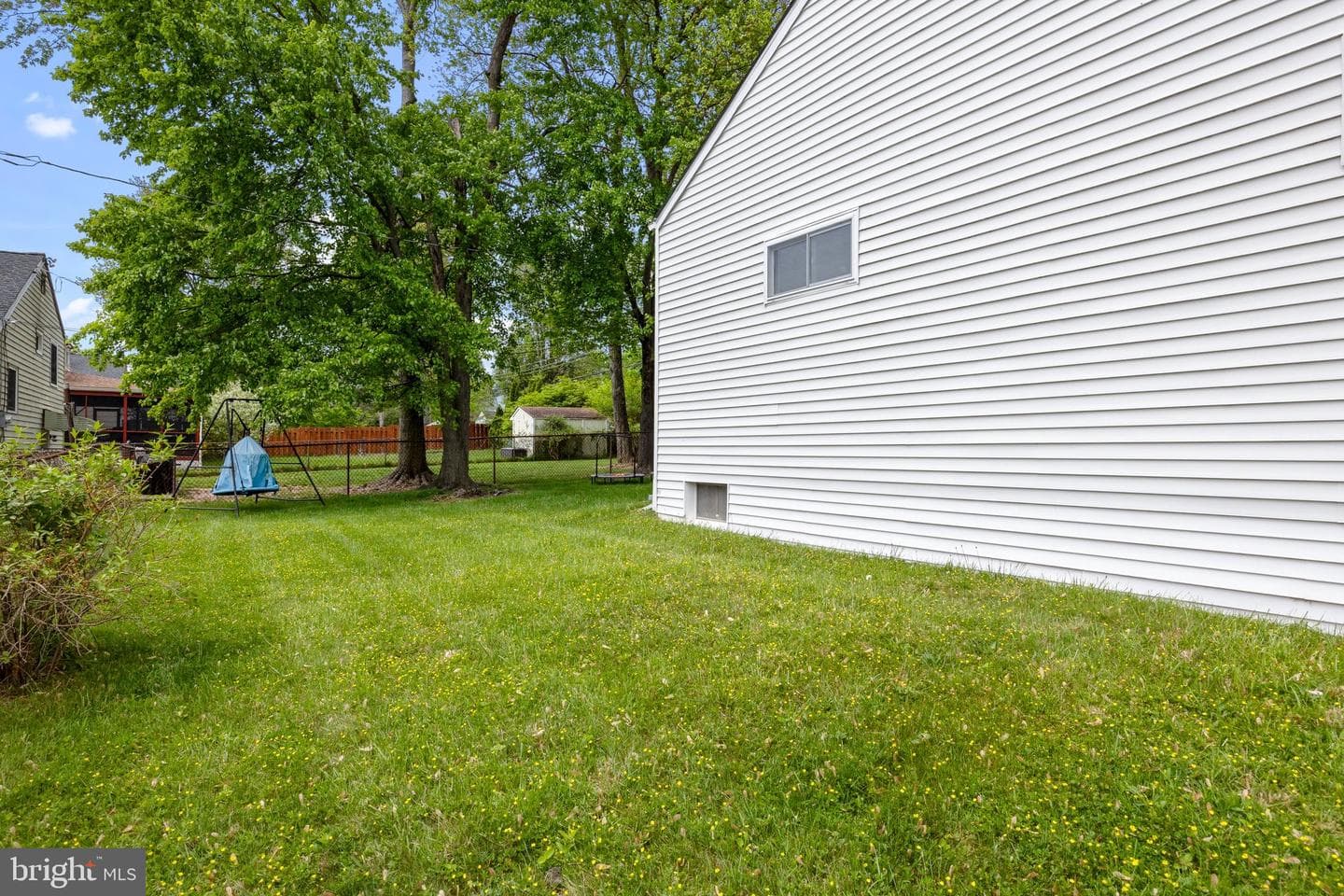 1582 Osbourne Avenue photo 26