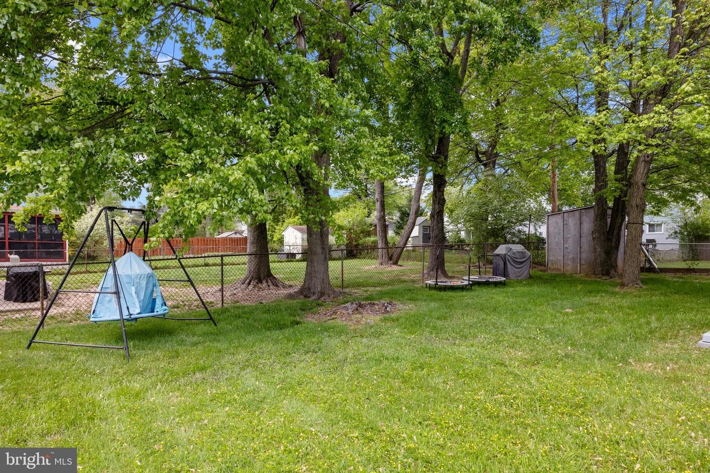 1582 Osbourne Avenue photo 27