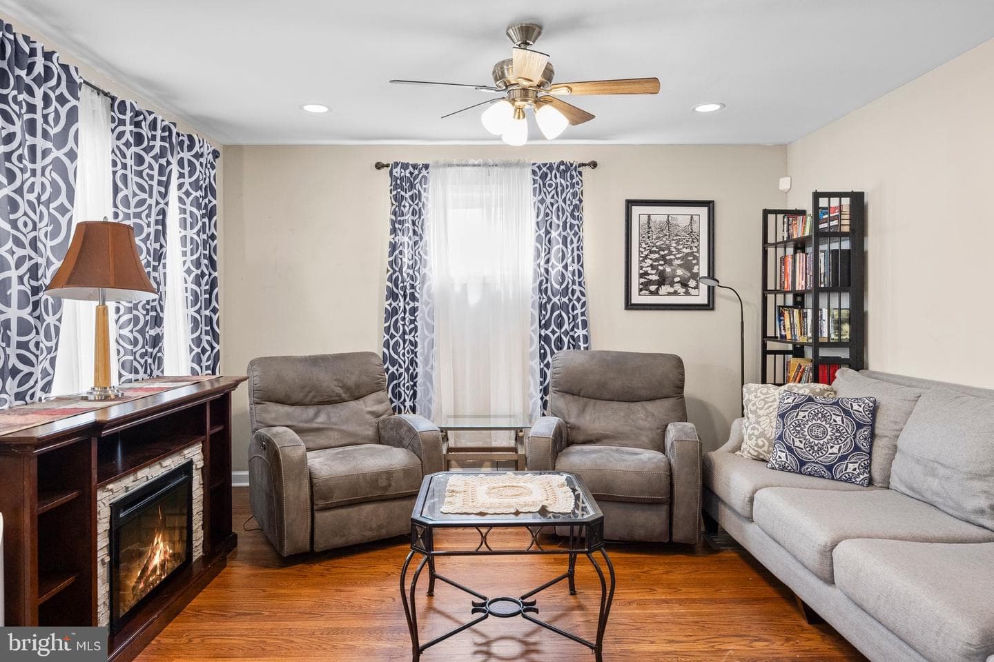 1582 Osbourne Avenue photo 4