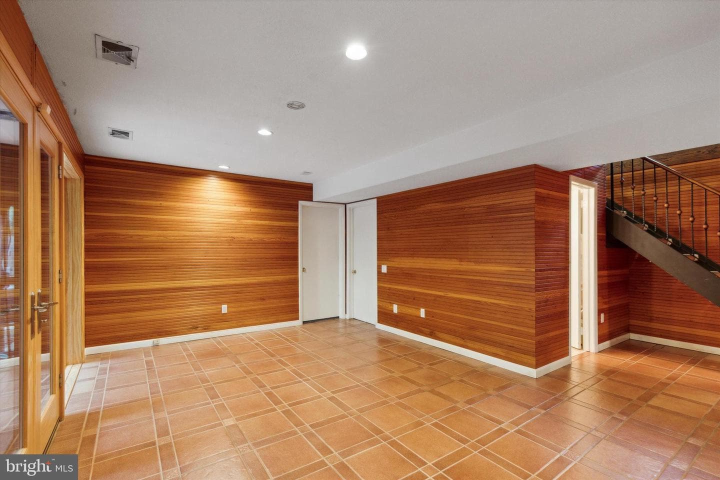 2250 Country Club Drive photo 16