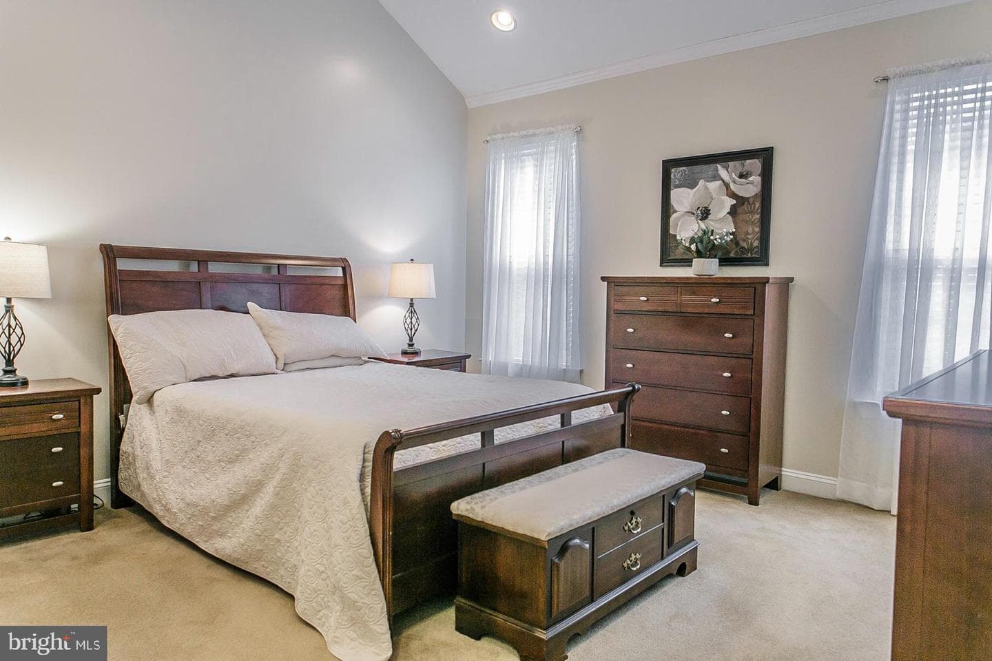 8 Newbury Way photo 22