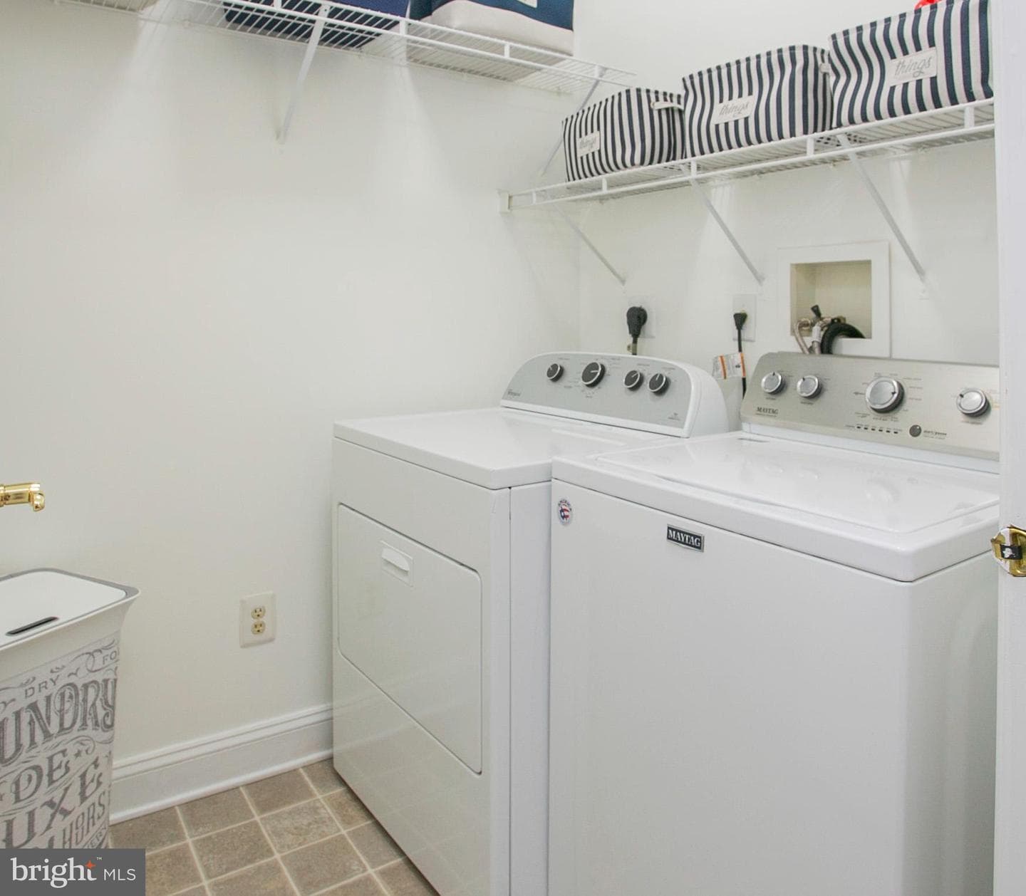 8 Newbury Way photo 28
