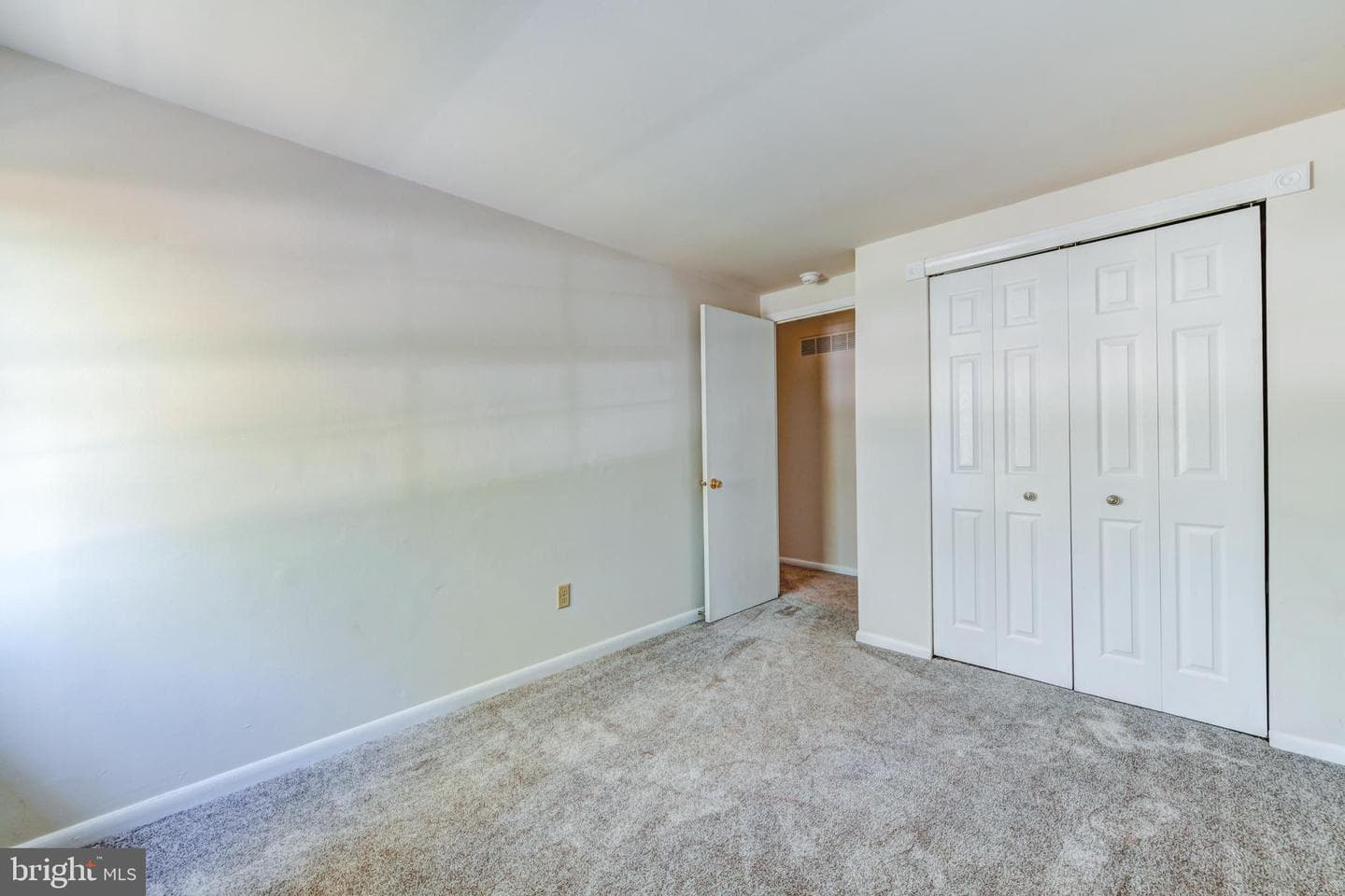 775 Hertford Drive photo 28