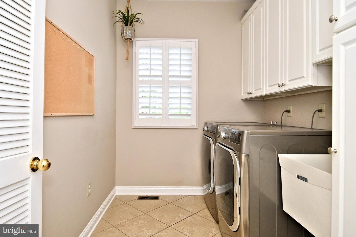 1372 Bryant Court photo 27
