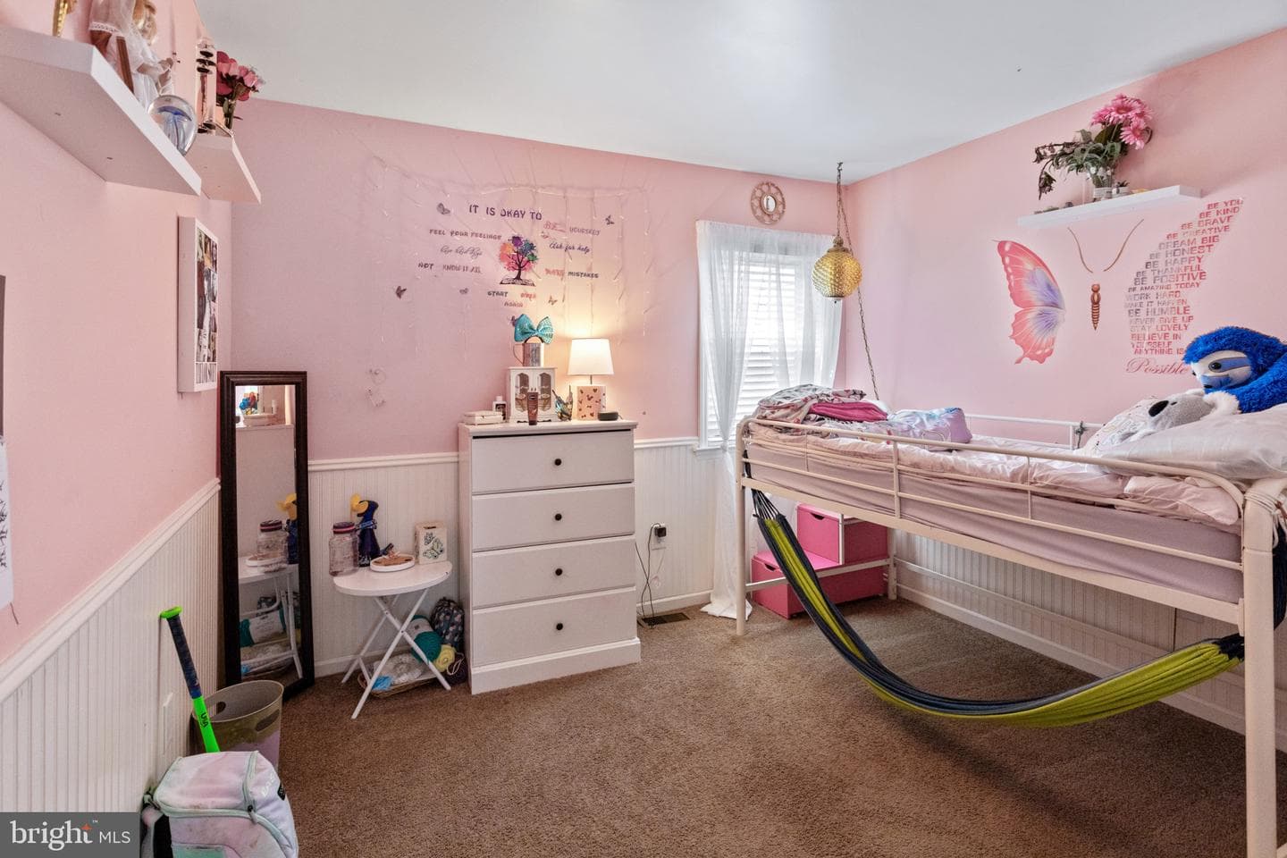 201 Georgetowne Court photo 16