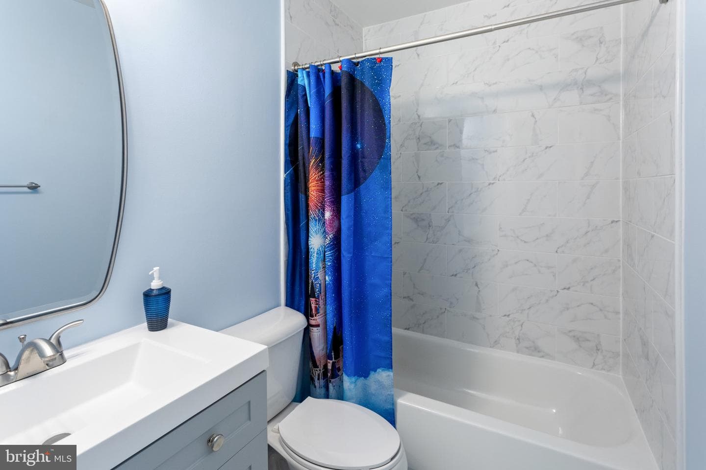 201 Georgetowne Court photo 19