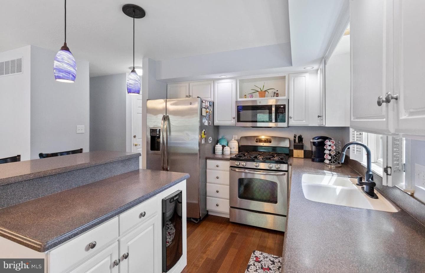 201 Georgetowne Court photo 7