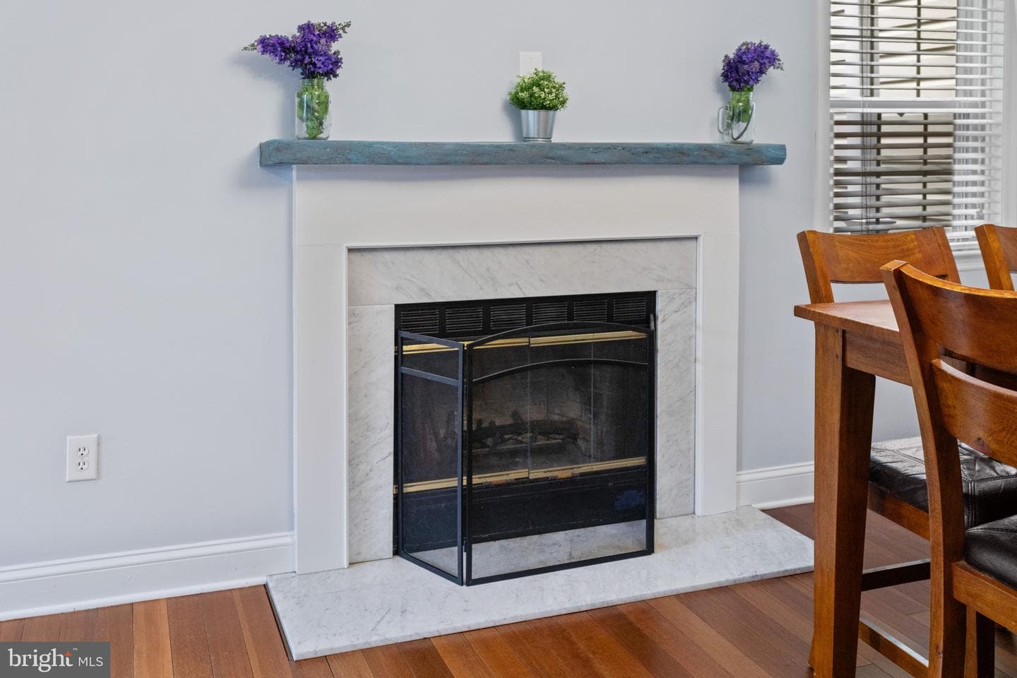 201 Georgetowne Court photo 8
