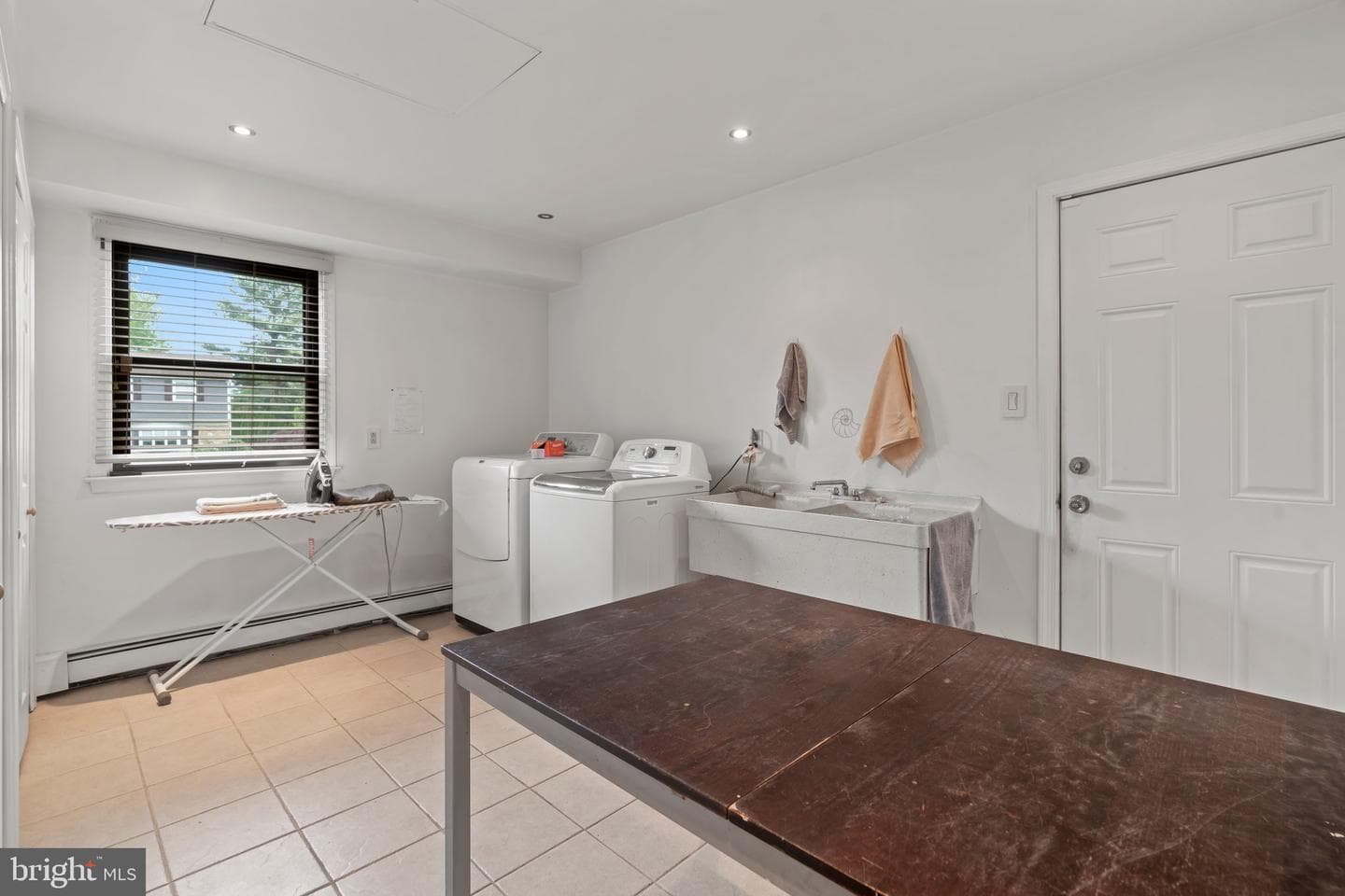 3778 Wheatsheaf Road photo 16