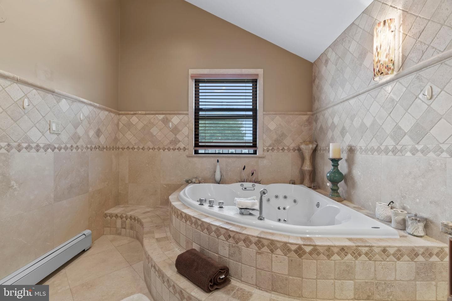 3778 Wheatsheaf Road photo 24