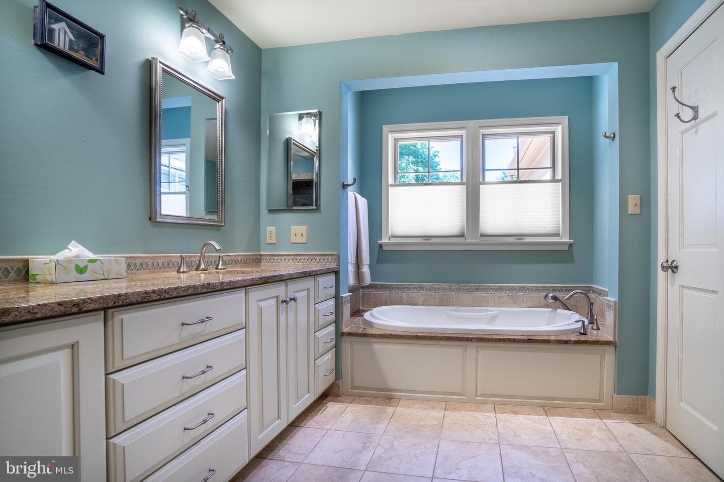 328 Conshohocken State photo 17
