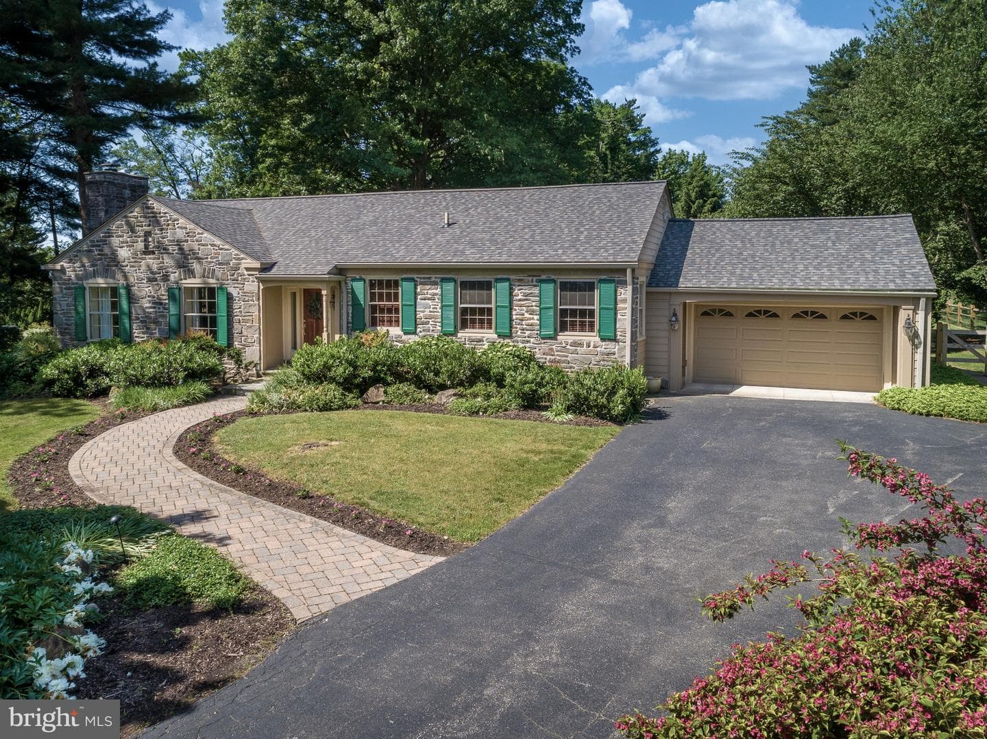 328 Conshohocken State photo 2