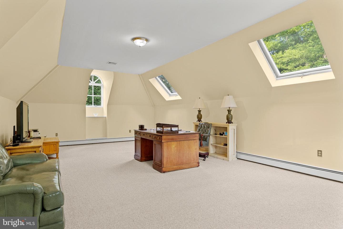 264 Glenmoor Road photo 44