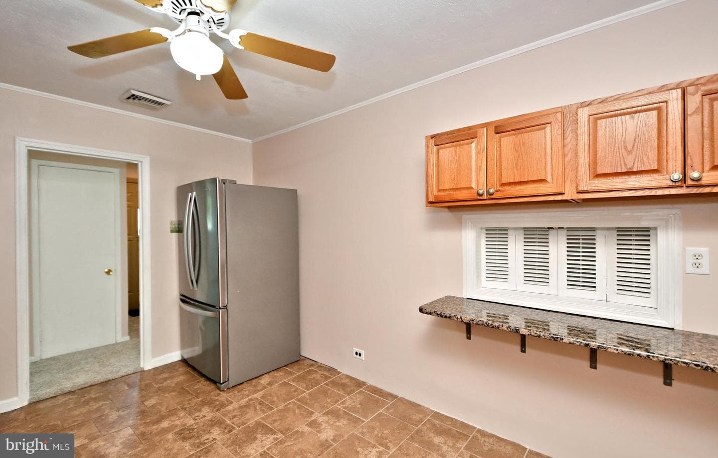 211 Oak Tree Road photo 16