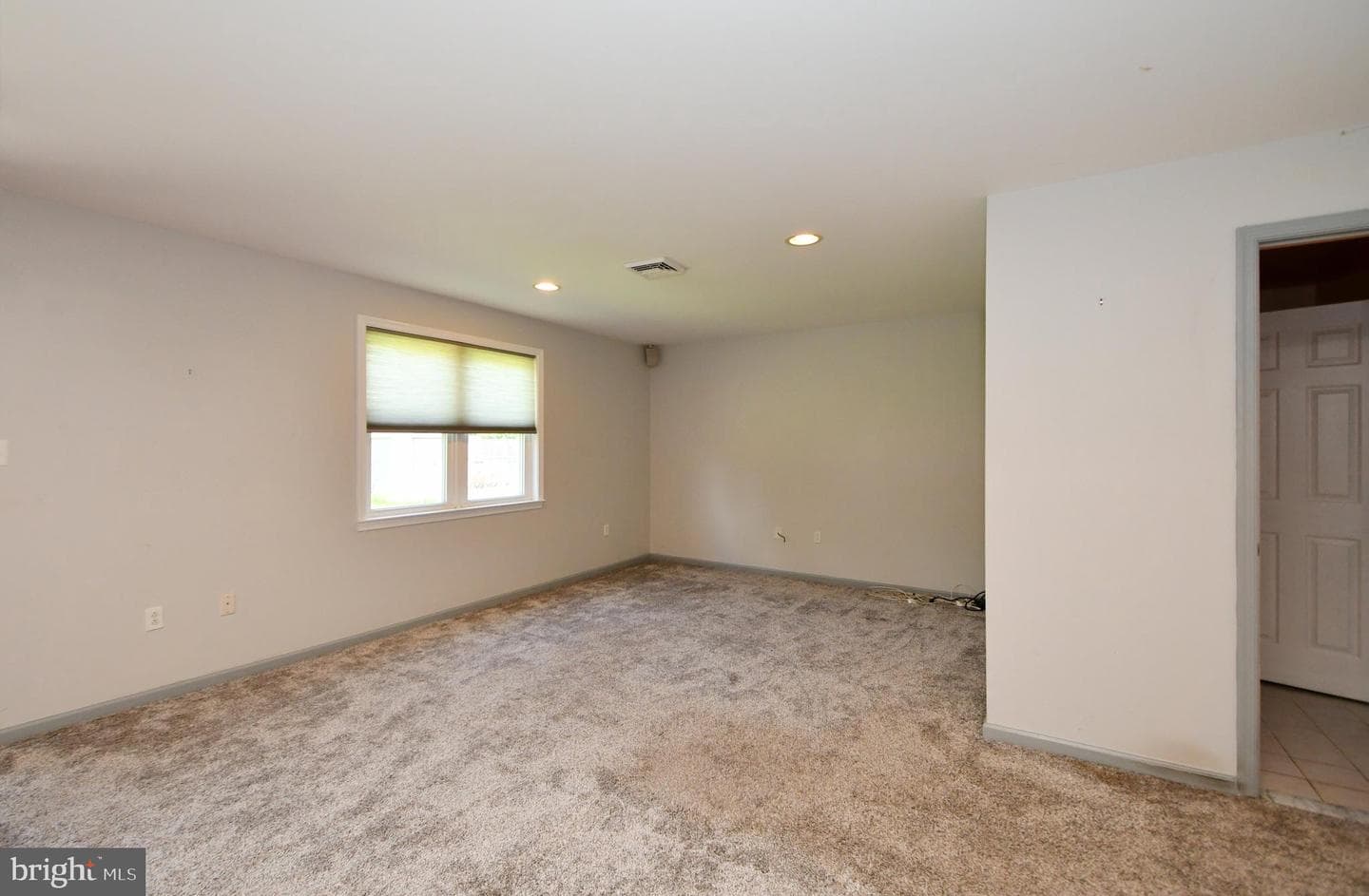 211 Oak Tree Road photo 31