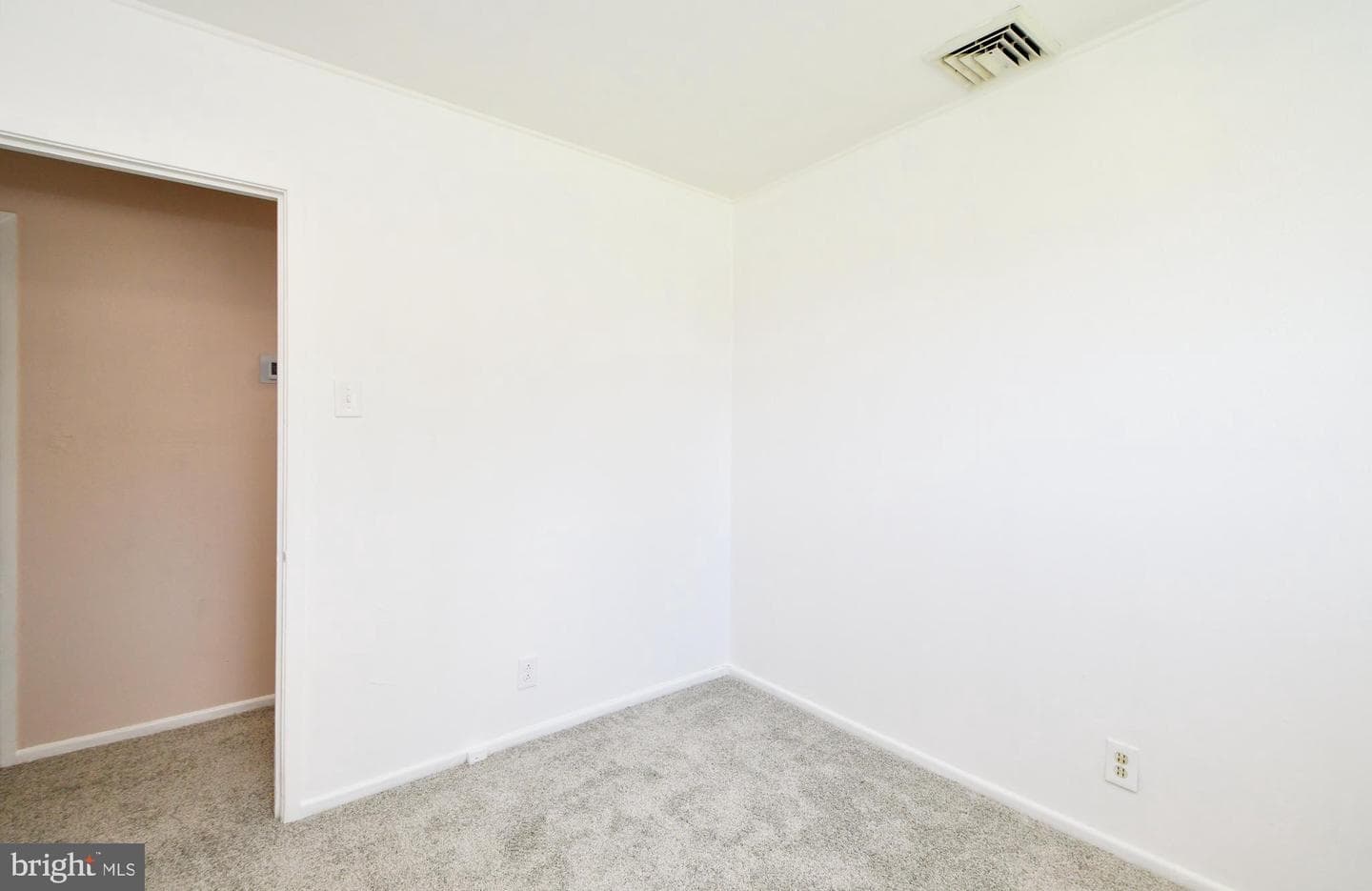 211 Oak Tree Road photo 46