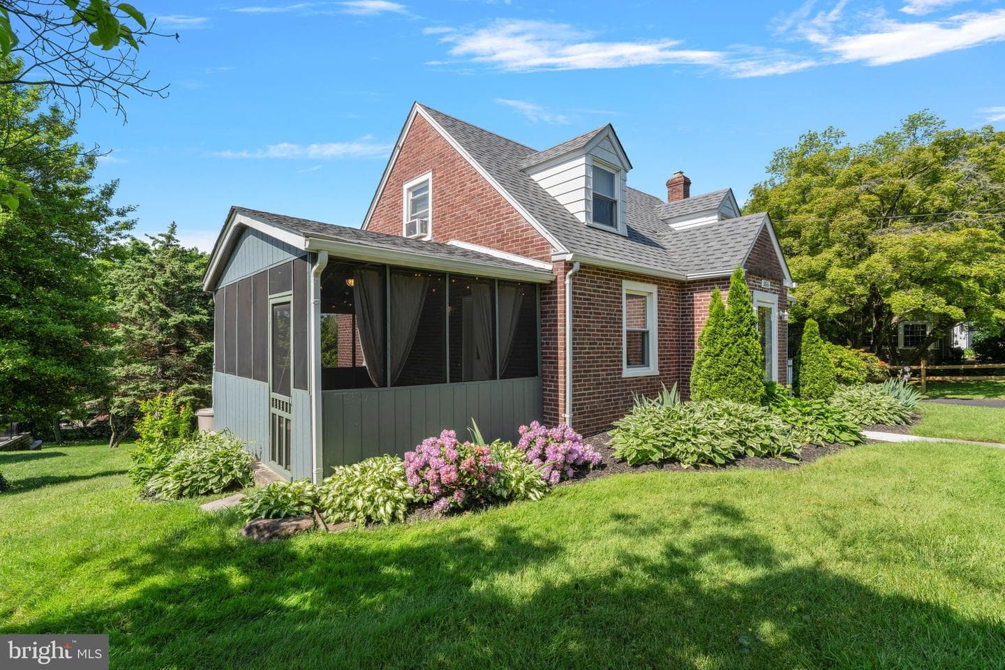 1816 Woodland Road photo 16