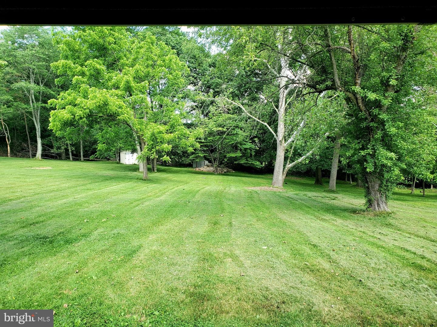 527 Gilbertsville Road photo 2