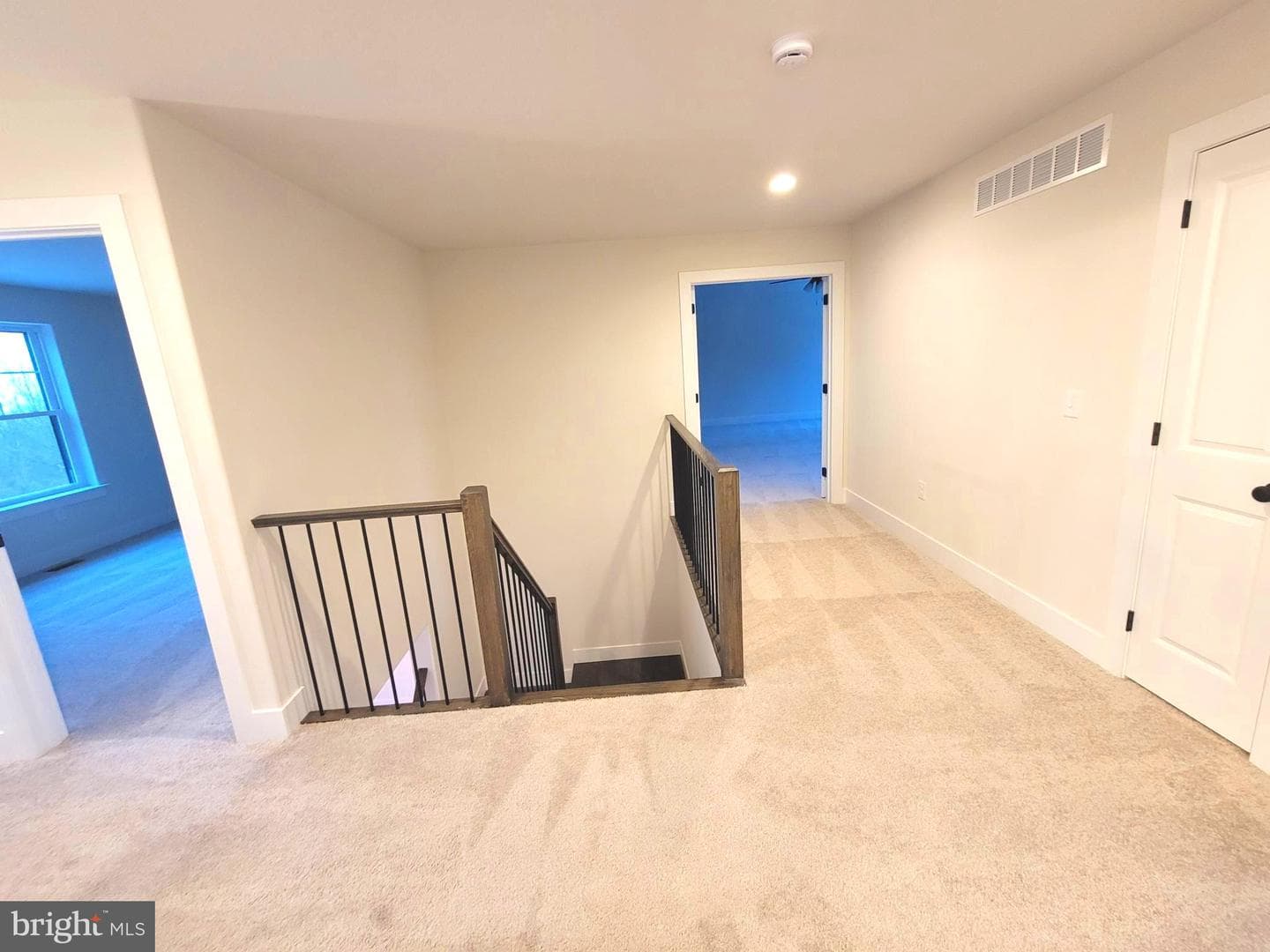954 Layfield photo 14