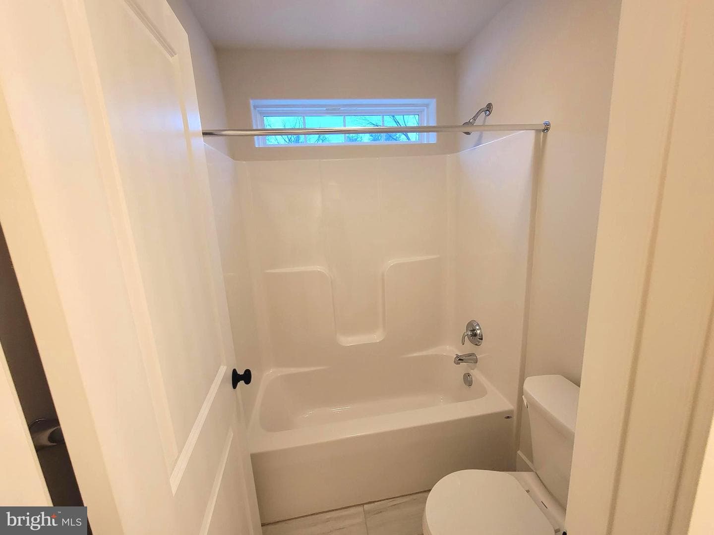 954 Layfield photo 17