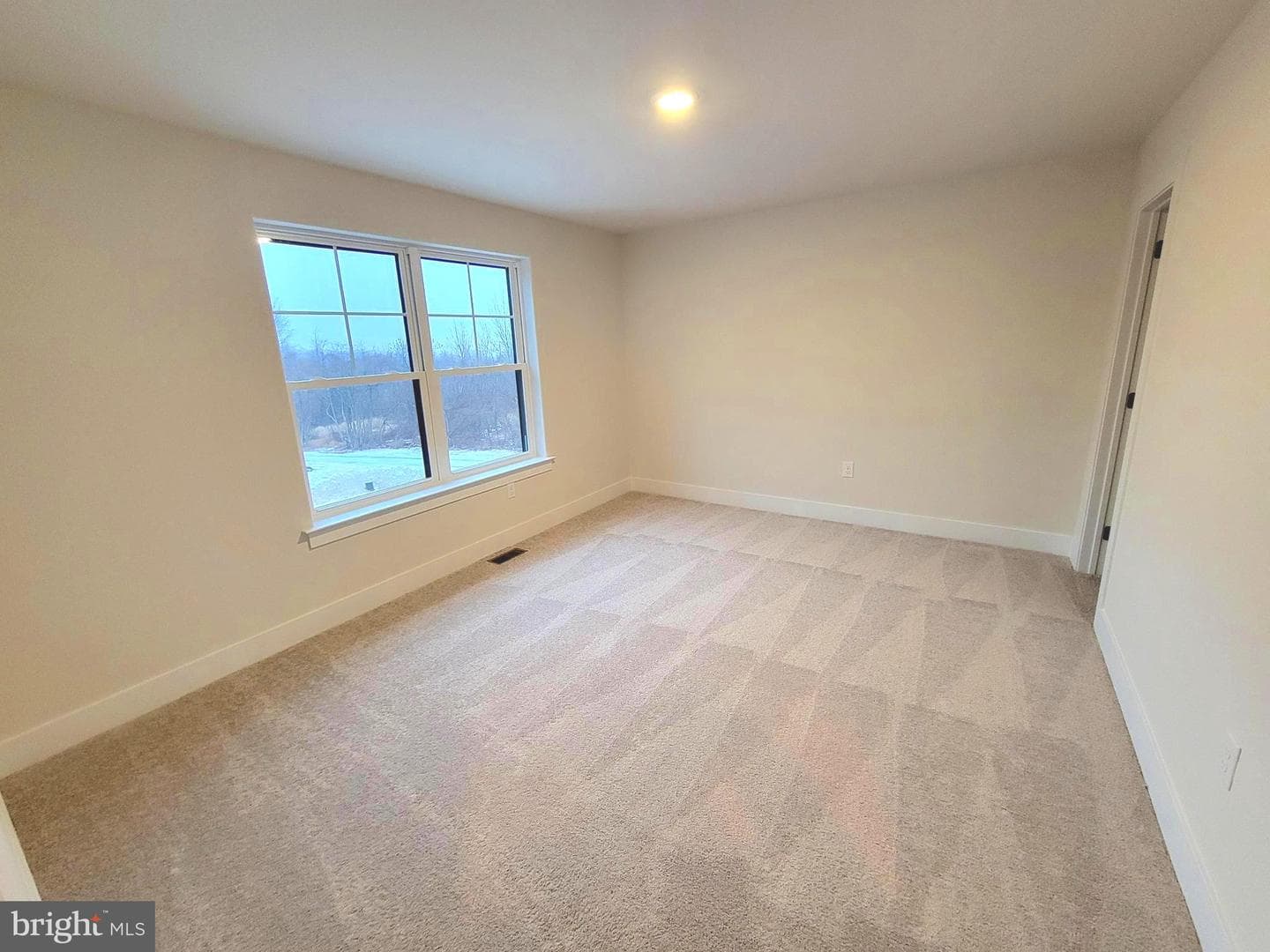 954 Layfield photo 18