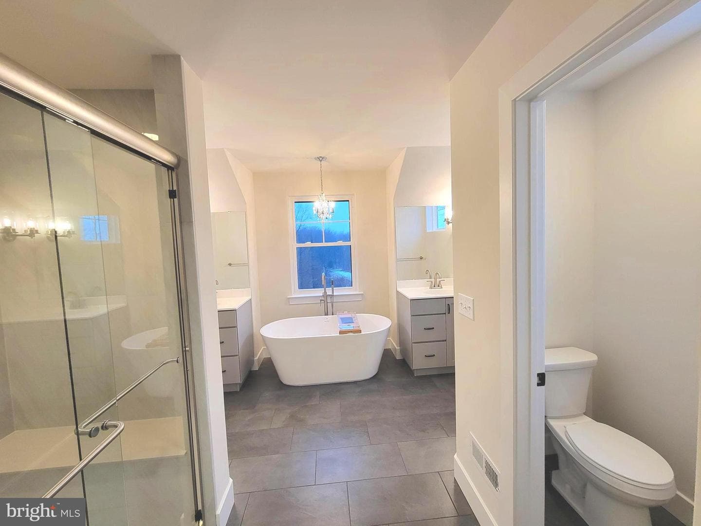 954 Layfield photo 22